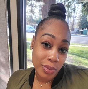 Meet your Posher, Nesha